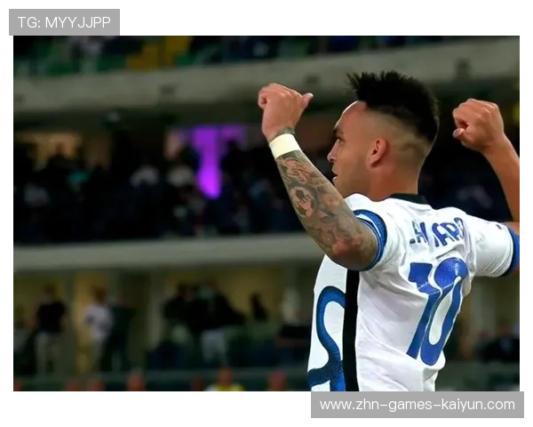 劳塔罗飞身铲射成经典瞬间，足球场上的传奇